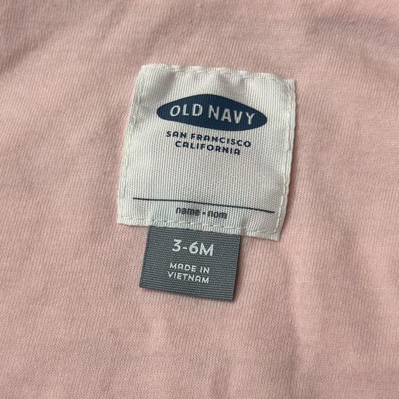 3/6m Old Navy baby girl, pink zip up jacket with hood in like new condition - Picture 4 of 8